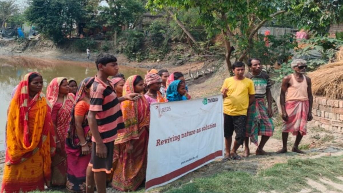 विनाश से प्रतिष्ठा तक: चक्रवात अम्फान के प्रति SEEDS का मानवतावादी प्रतिसाद